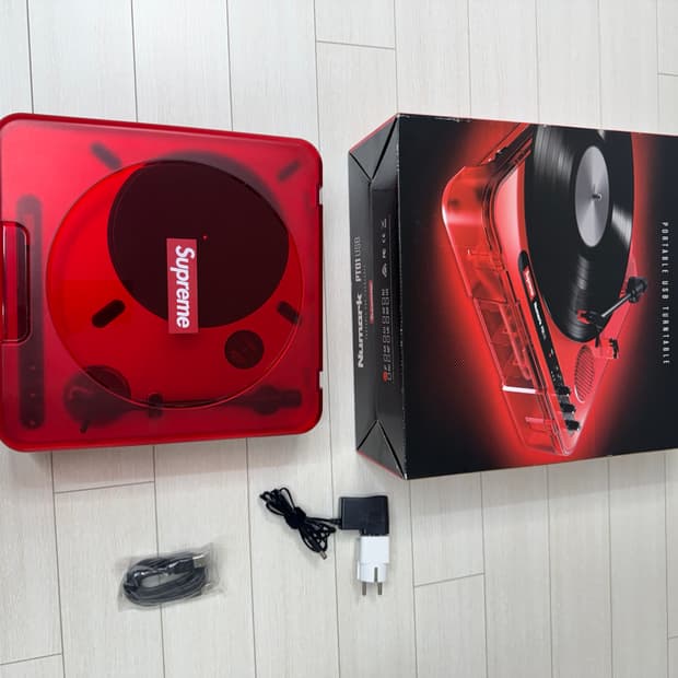 슈프림 누마크 pt01 턴테이블 중고