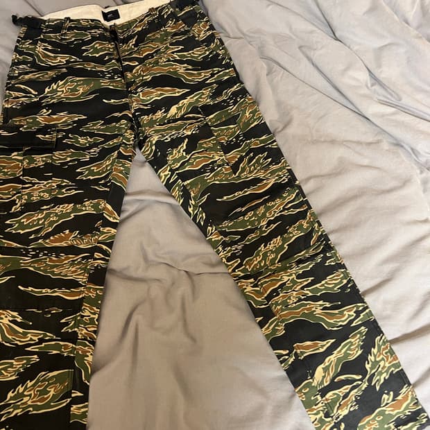 오베이 obey 타이거 카모 카고바지 28