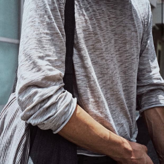 모노프리베 textured roll long sleeve