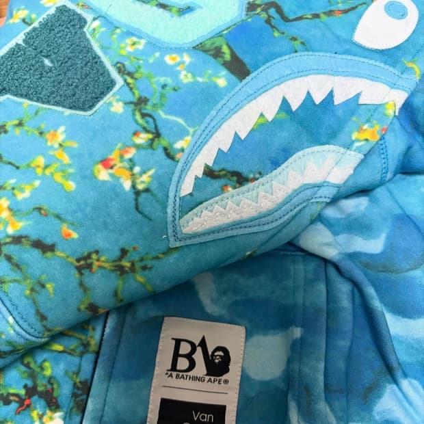 베이프 x 반 고흐 뮤지엄 샤크 풀 집 후드 삭스 새상품 m,L