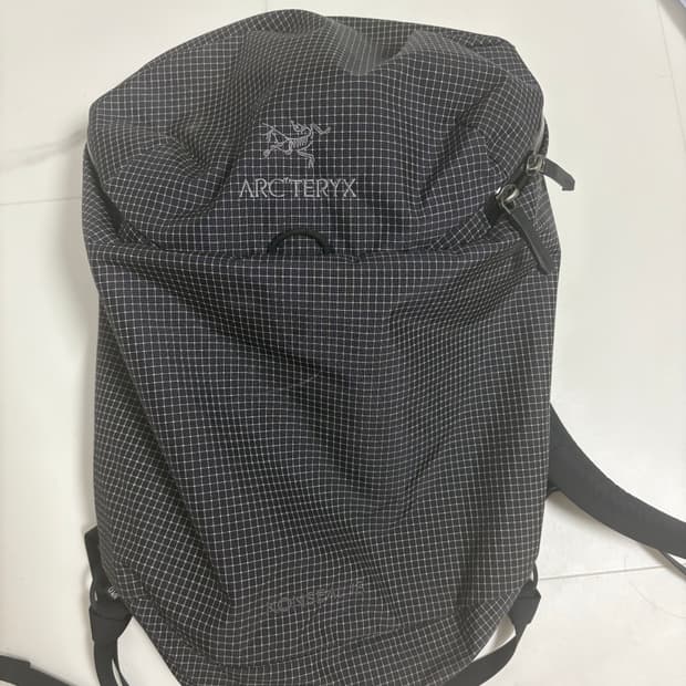 아크테릭스 컨실15 백팩