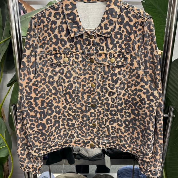 American vintage 레오파드 패턴 데님자켓
