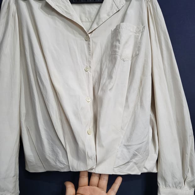 쥬크  크롭 셔츠 블라우스