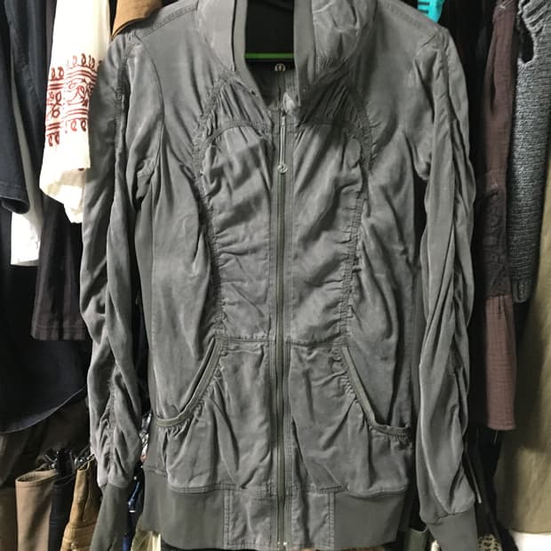 Khaki shirring zip up 