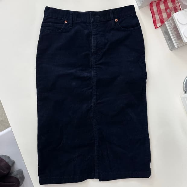 코듀로이 네이비 롱미디 스커트