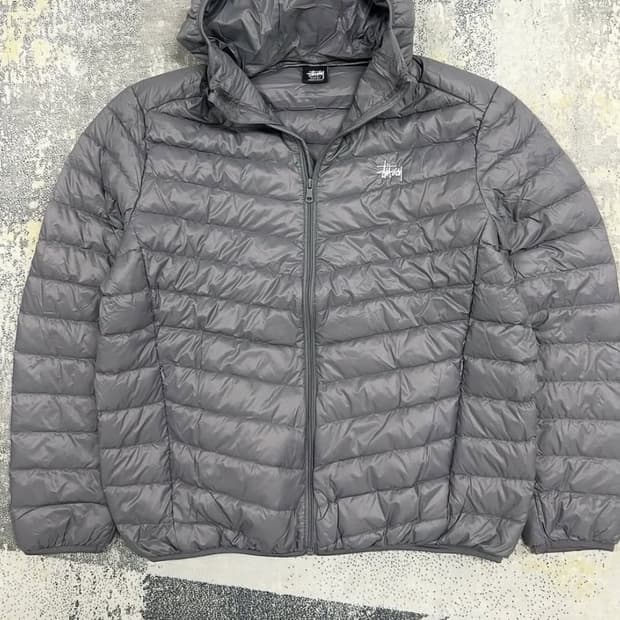 스투시 경량패딩