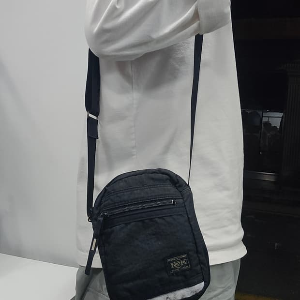 요시다포터 나일론 리플렉트 크로스백