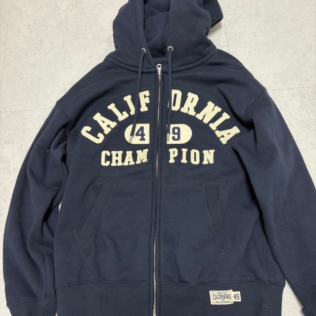 스파오 후드집업