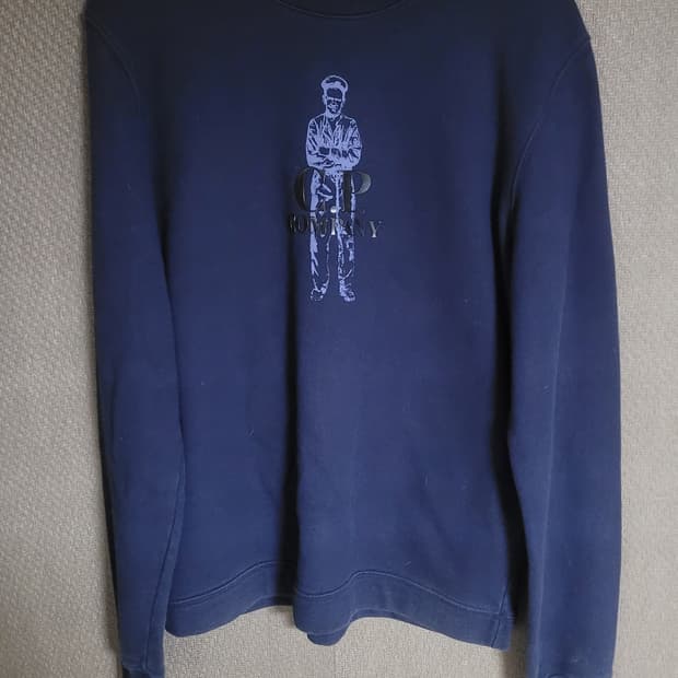 Cp컴퍼니 맨투맨