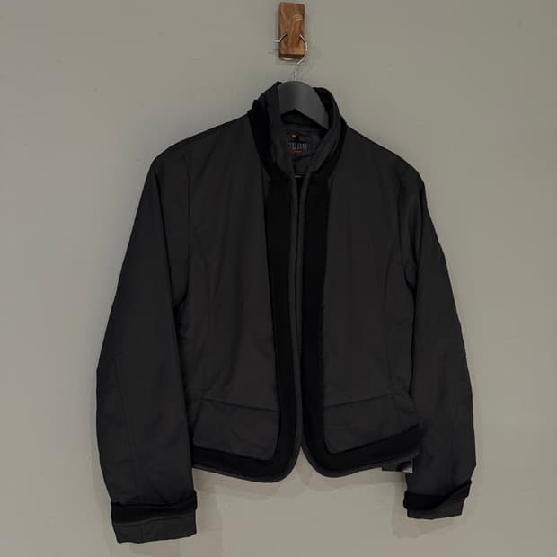 Trunk Hiroko Koshino 라인 디테일 경량패딩