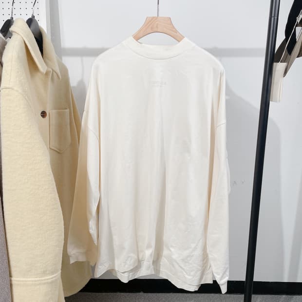 (정품/새상품) 에센셜 피어 오브 갓 남성 크림 롱슬리브 티셔츠