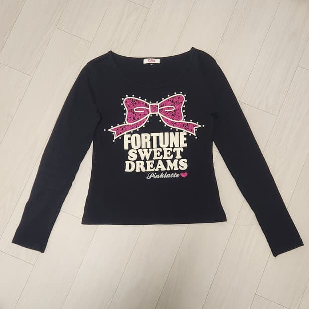 Pinklatte 리본 롱슬리브