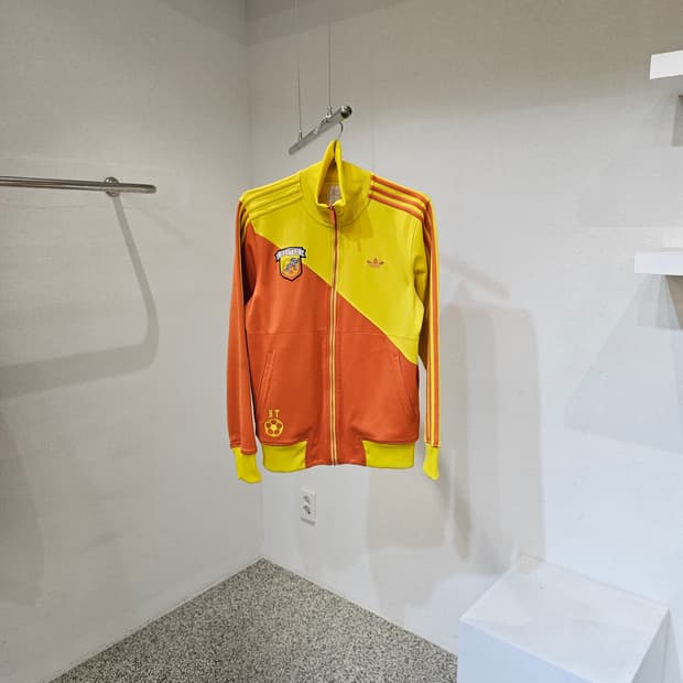 아디다스 부탄 용자수 트랙탑 져지