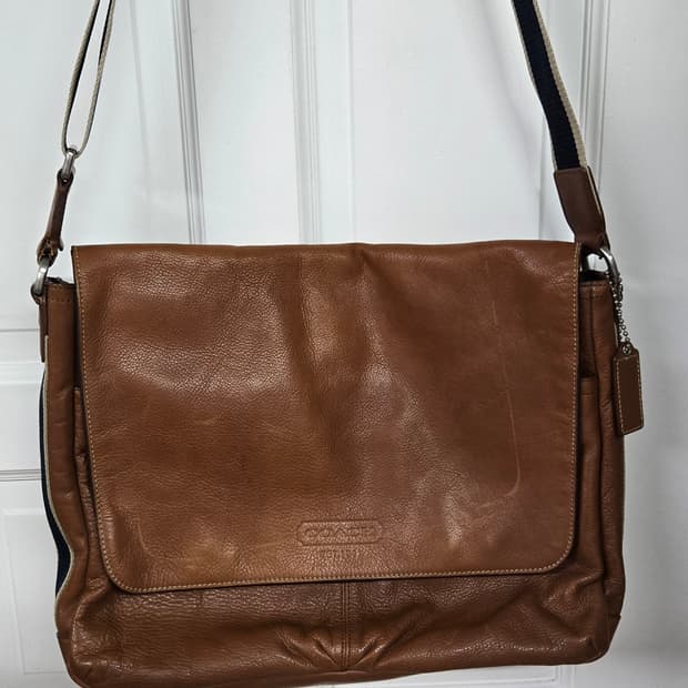 올드코치 빈티지 메신저백