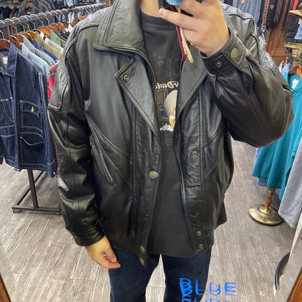 90's vintage leather jacket