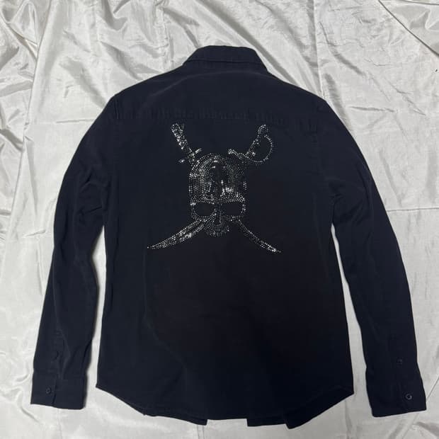 00s Mod Back Skull Printed Design Shirt