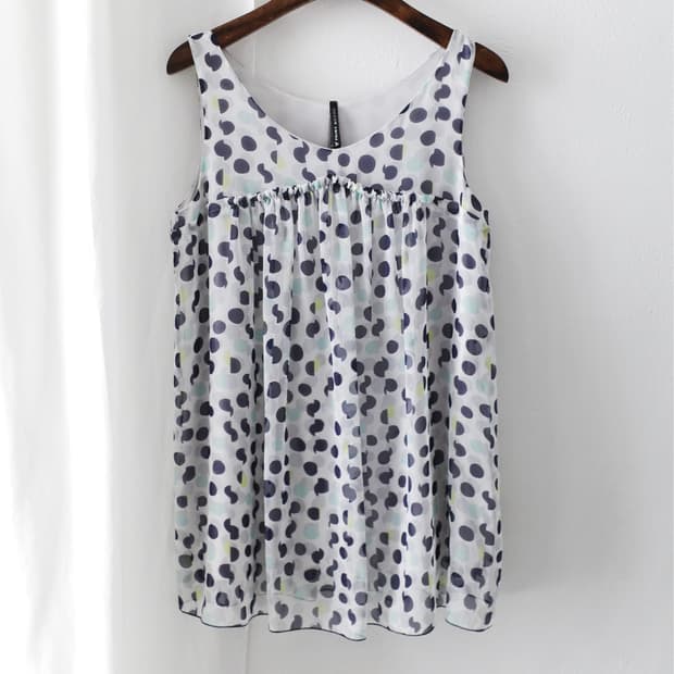 dot shirring sleeveless