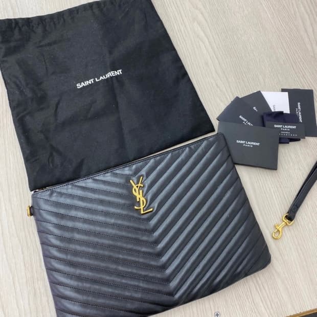 입생로랑 클러치 