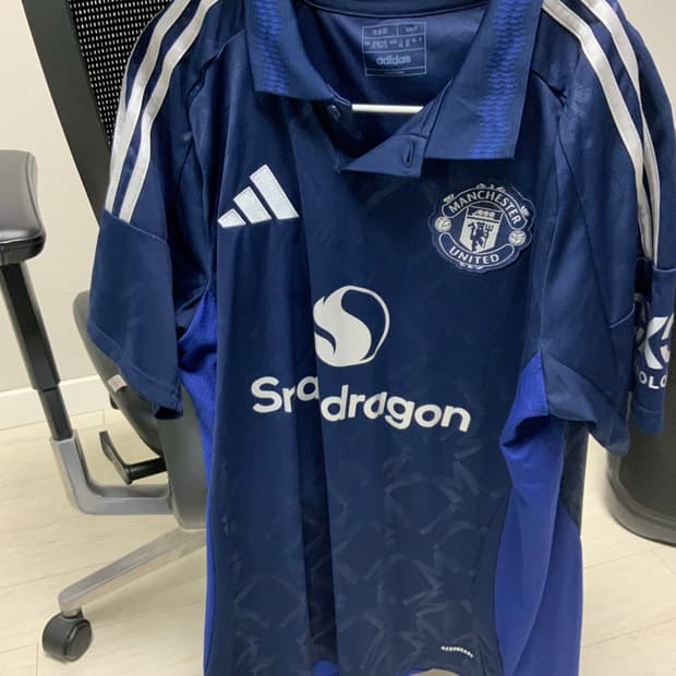 2425 맨유 유니폼 XXL 판매합니다