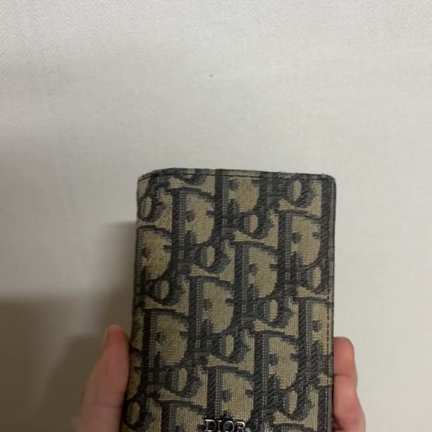 디올 오블리크 반지갑 베이지 팔아요