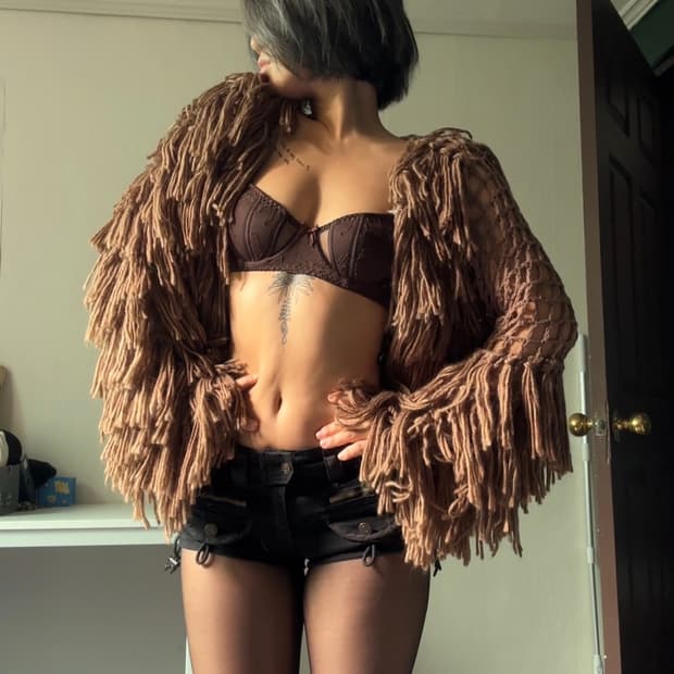 브라운 플러피 테슬 가디건