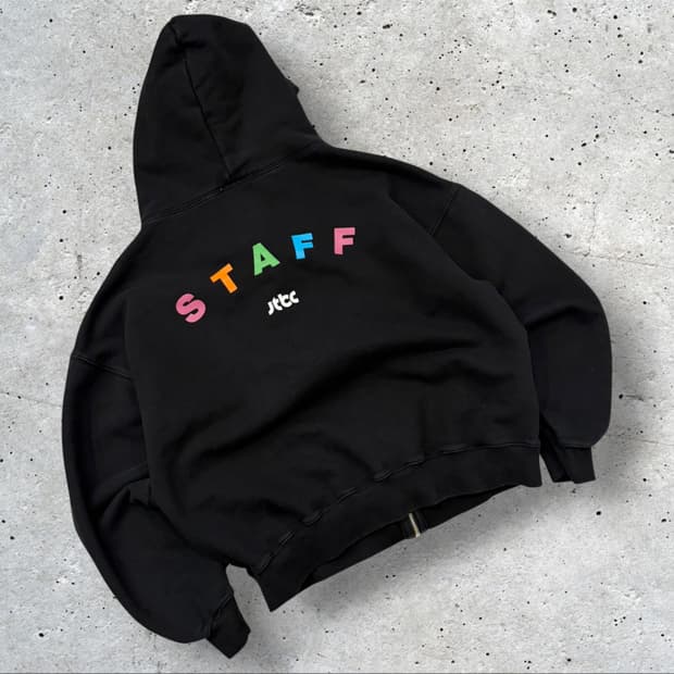 [L] 아이앱스튜디오 x JTBC 스태프 후드집업 블랙 D481