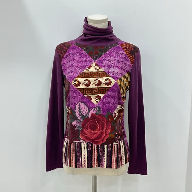 에트로 터틀넥 니트