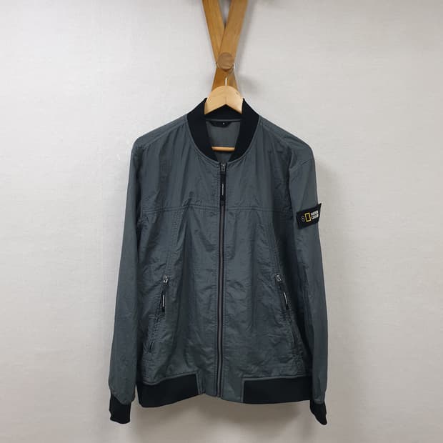 [L/100] 내셔널지오그래픽 바람막이 점퍼