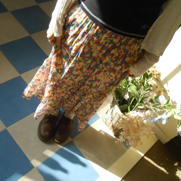 수채화 꽃밭 플리츠 스커트