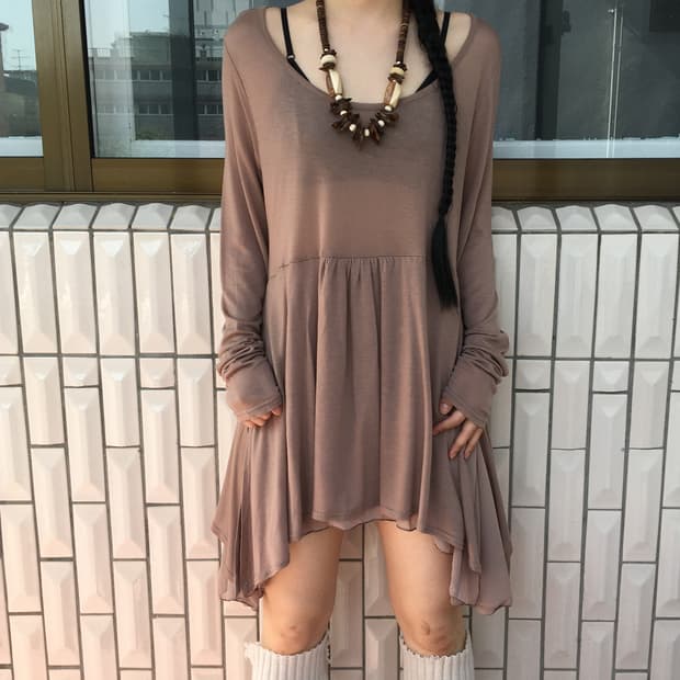 Unbalanced sleeve onepiece