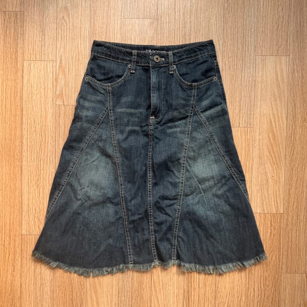 폴리수엠 washed denim midi skirt