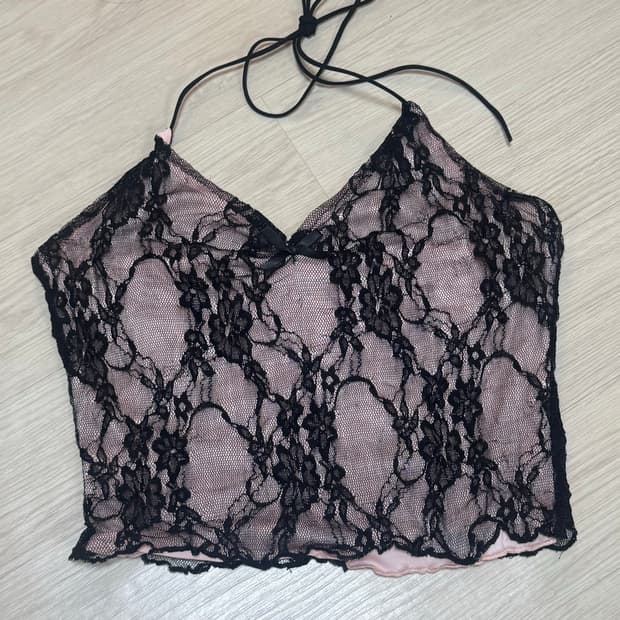 레이스 홀터넥