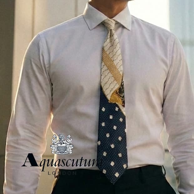 아쿠아스큐텀 아이보리 & 블랙 패턴 넥타이 9.5cm A+등급 K2587