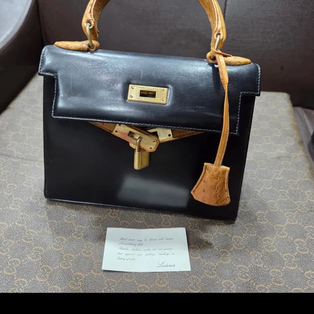 스위스 미니 캘리백