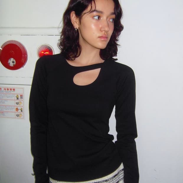 기준 KIJUN 블랙 절개 롱슬리브