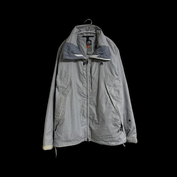 나이키 acg 바람막이