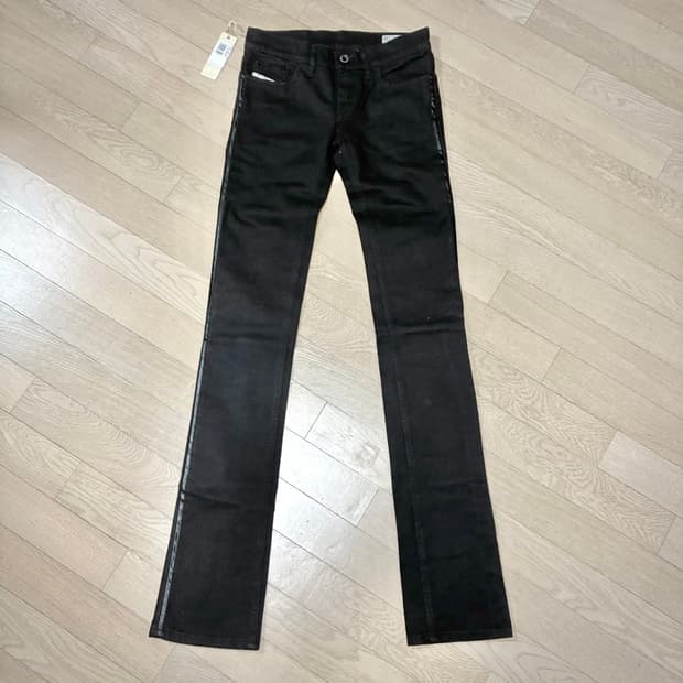 디젤 데드스탁 로우라이즈 세미부츠컷 진