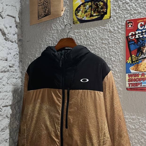 오클리 소프트쉘 후드 점퍼