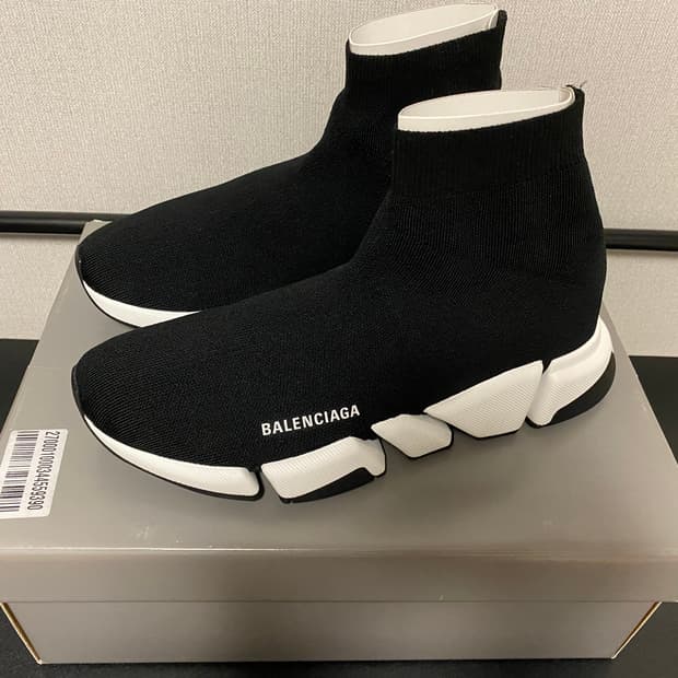 발렌시아가 스피드러너 44.5