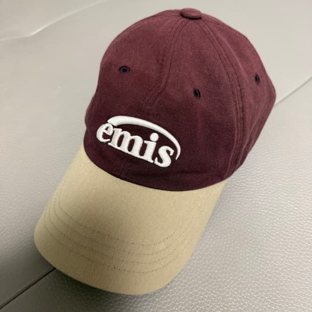 emis 모자 버건디