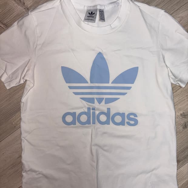 (새상품) 아디다스 반팔