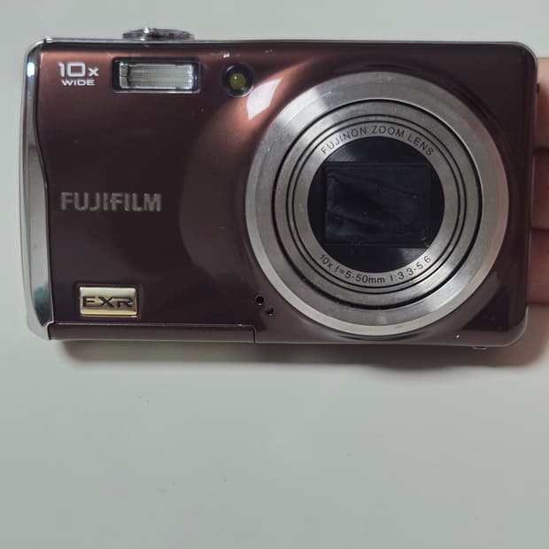 후지필름 파인픽스 f70exr 카메라