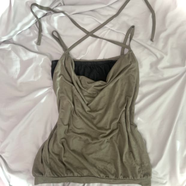 빈티지 셔링 홀터 루즈핏 슬리브리스 y2k 오네갸루 파우닝133 샵502