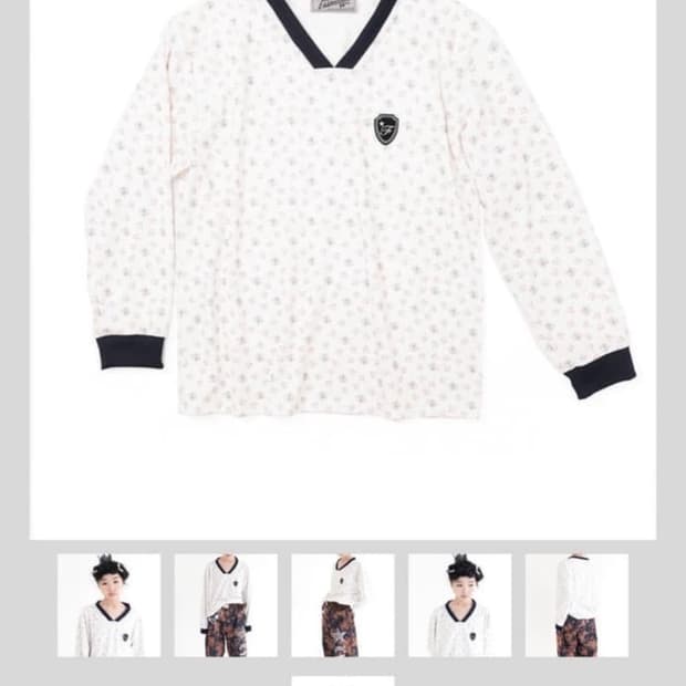 샵페어리 V neck flower terry shirt (단종)