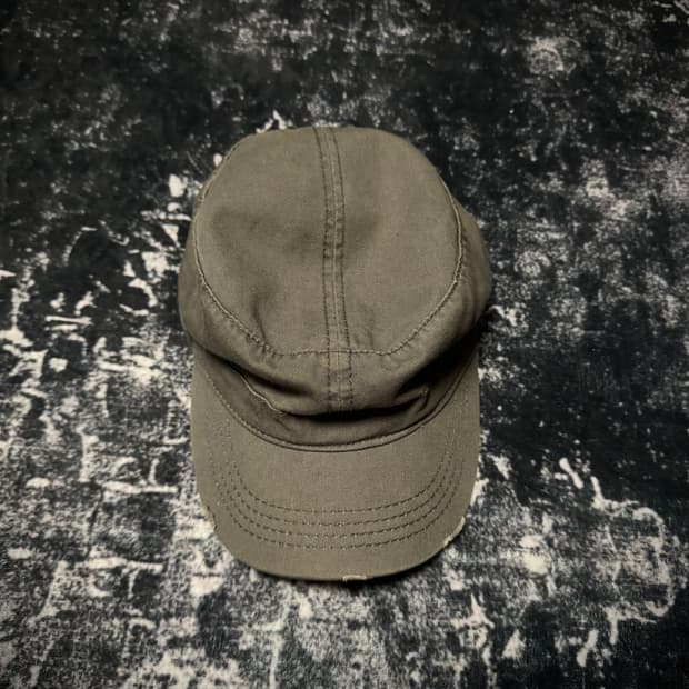 Y2k grunge cap