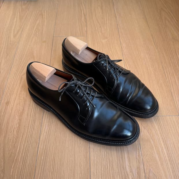 알든 블랙 9901 더비 슈즈 8.5 사이즈 판매합니다 275사이즈이고 