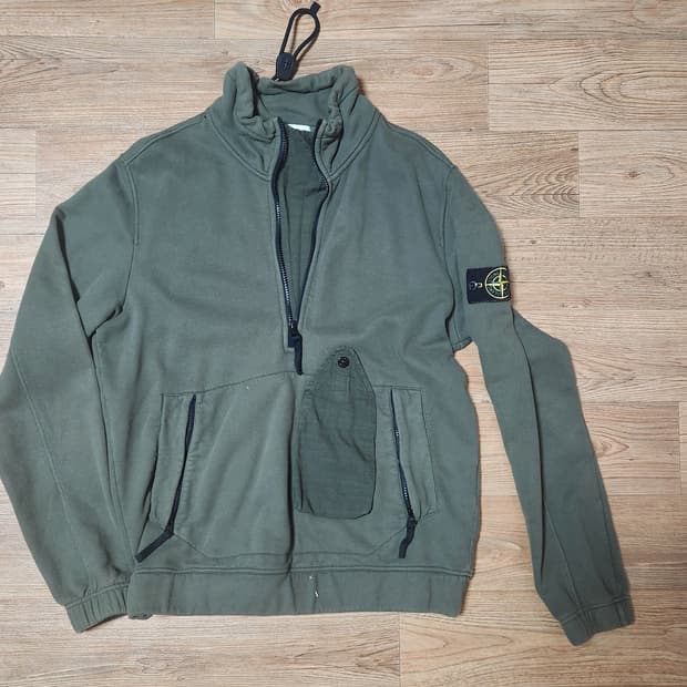 스톤아일랜드 하프집업 20fw 731561520