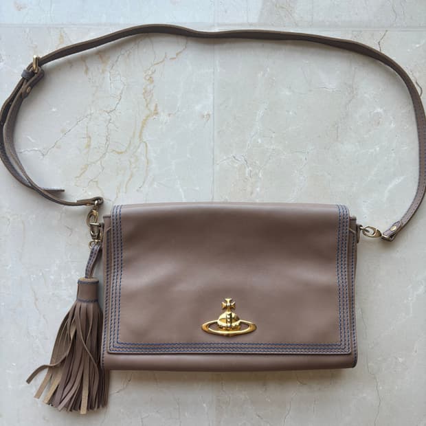 Vivienne westwood 비비안 웨스트우드 가죽 크로스백