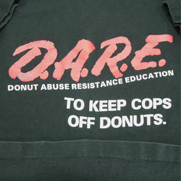 90s USA DARE 패러디 싱글스티치 티셔츠