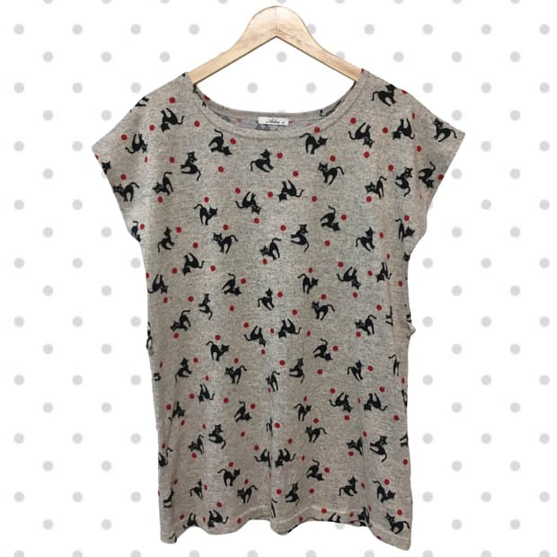 vintage cat pattern top heather gray